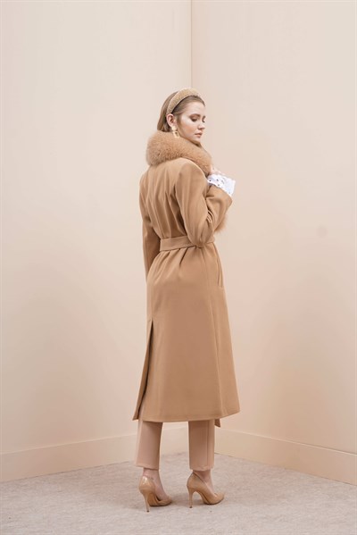 Kürk Yaka Manto Camel