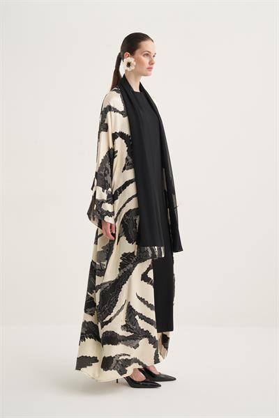 LARA VISCOSE ABAYA -CREAM