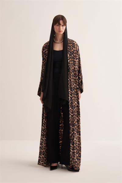 LEOPARD PATTERN ABAYA & SCARF