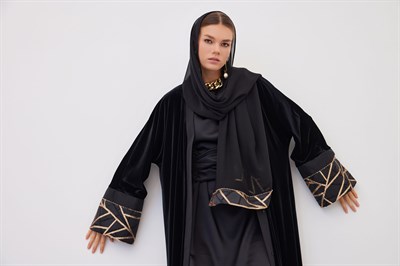 VELVET HESSA ABAYA