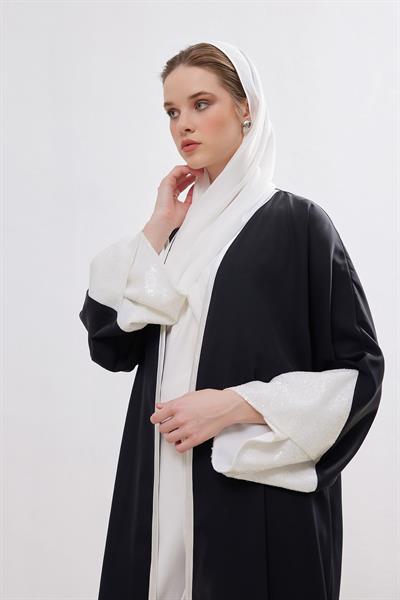 White Details Abaya - BLACK