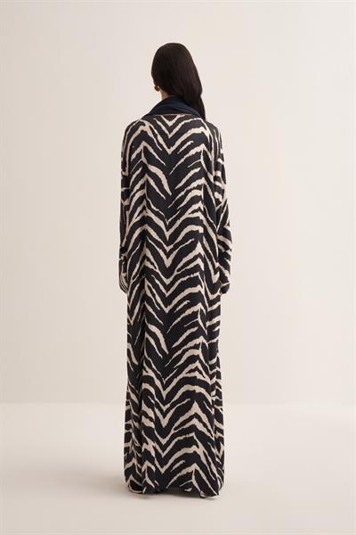 ZEBRA PATTERN ABAYA & SCARF