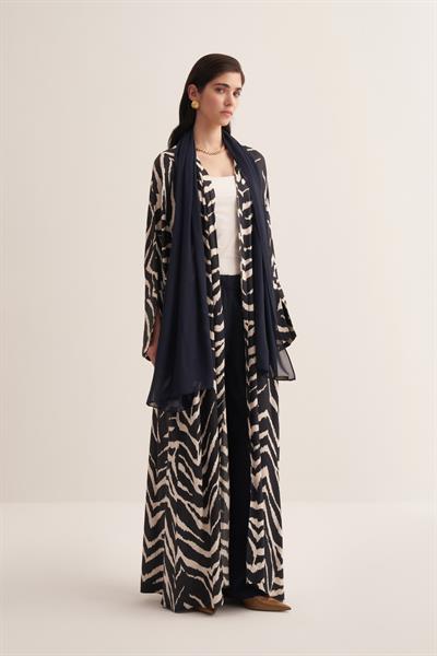 ZEBRA PATTERN ABAYA & SCARF