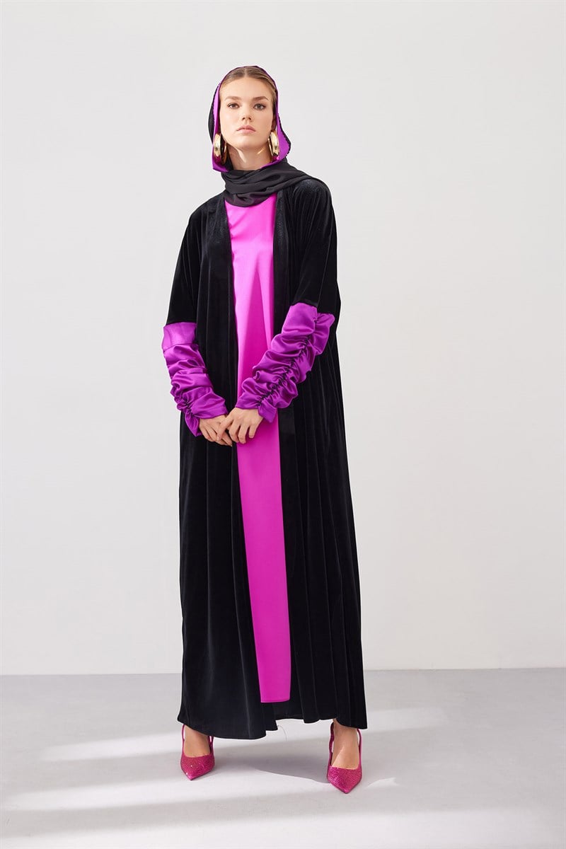 Feiruz Velvet Abaya - Black pink