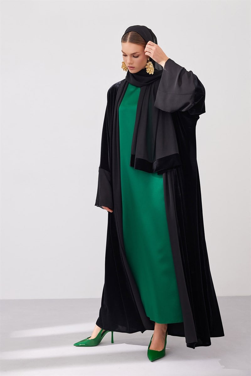 VELVET SAHRA ABAYA