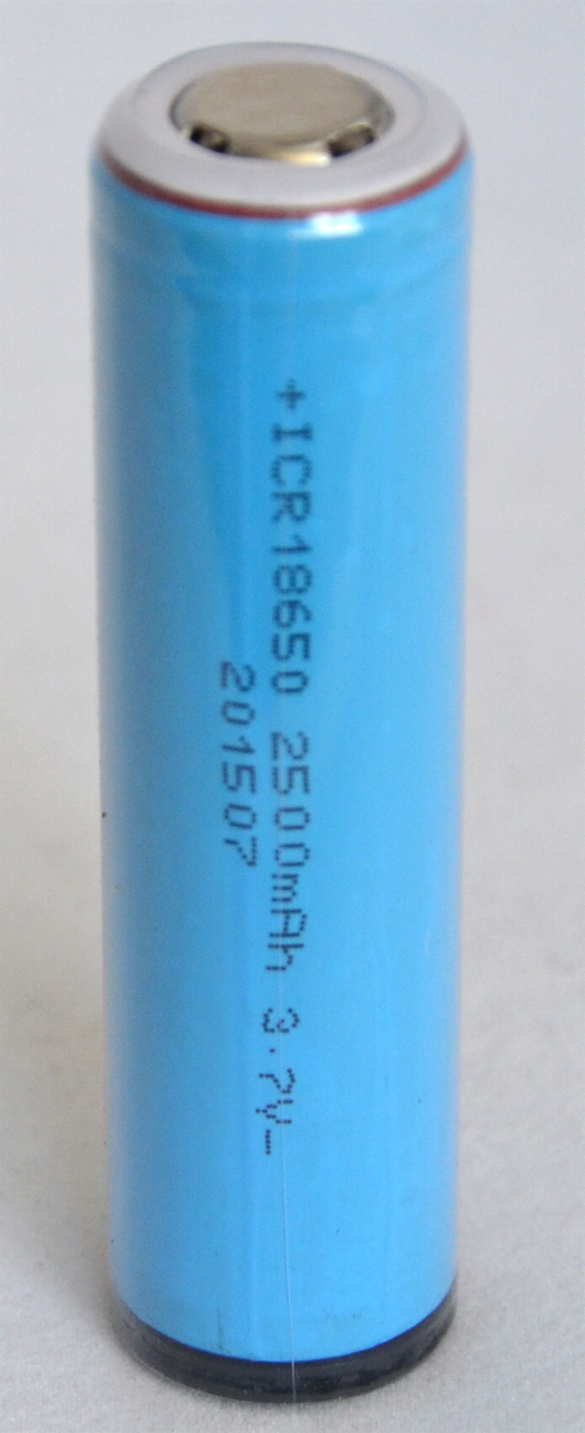 18650 3,7 V 2500 MAH. KARTLI LITHIUM ION BATTERY