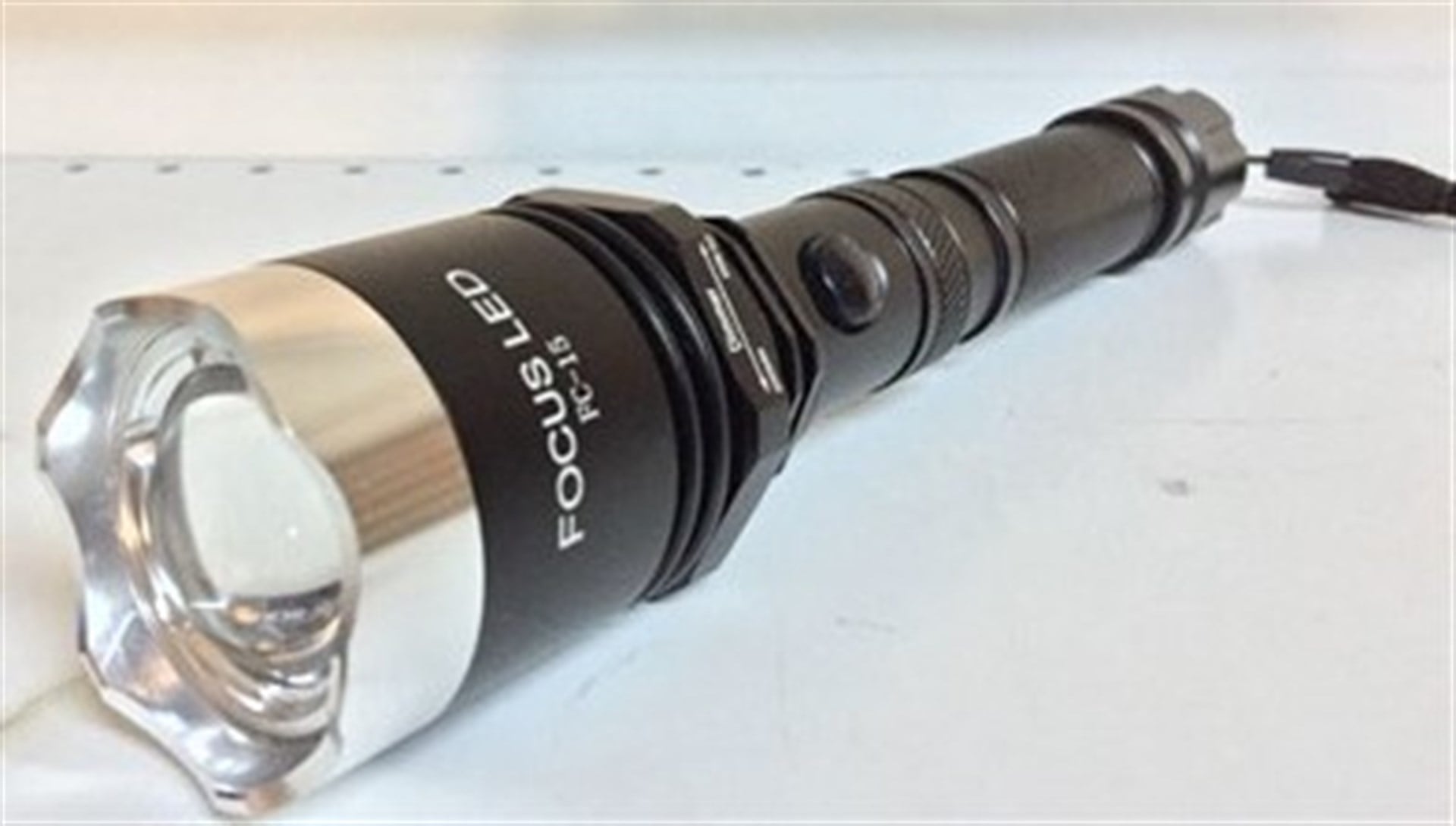 FC 15 T6 TEK PİLLİ FENER