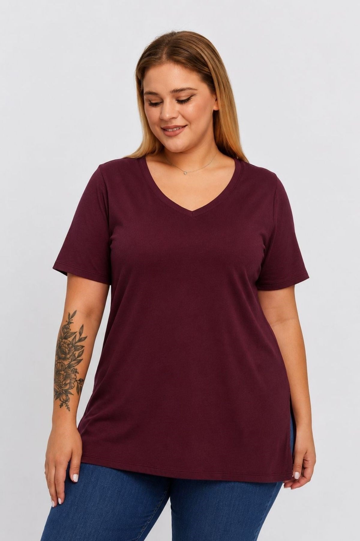 Büyük Beden V Yaka Yırtmaçlı Pamuk Basic Tshirt-BORDO