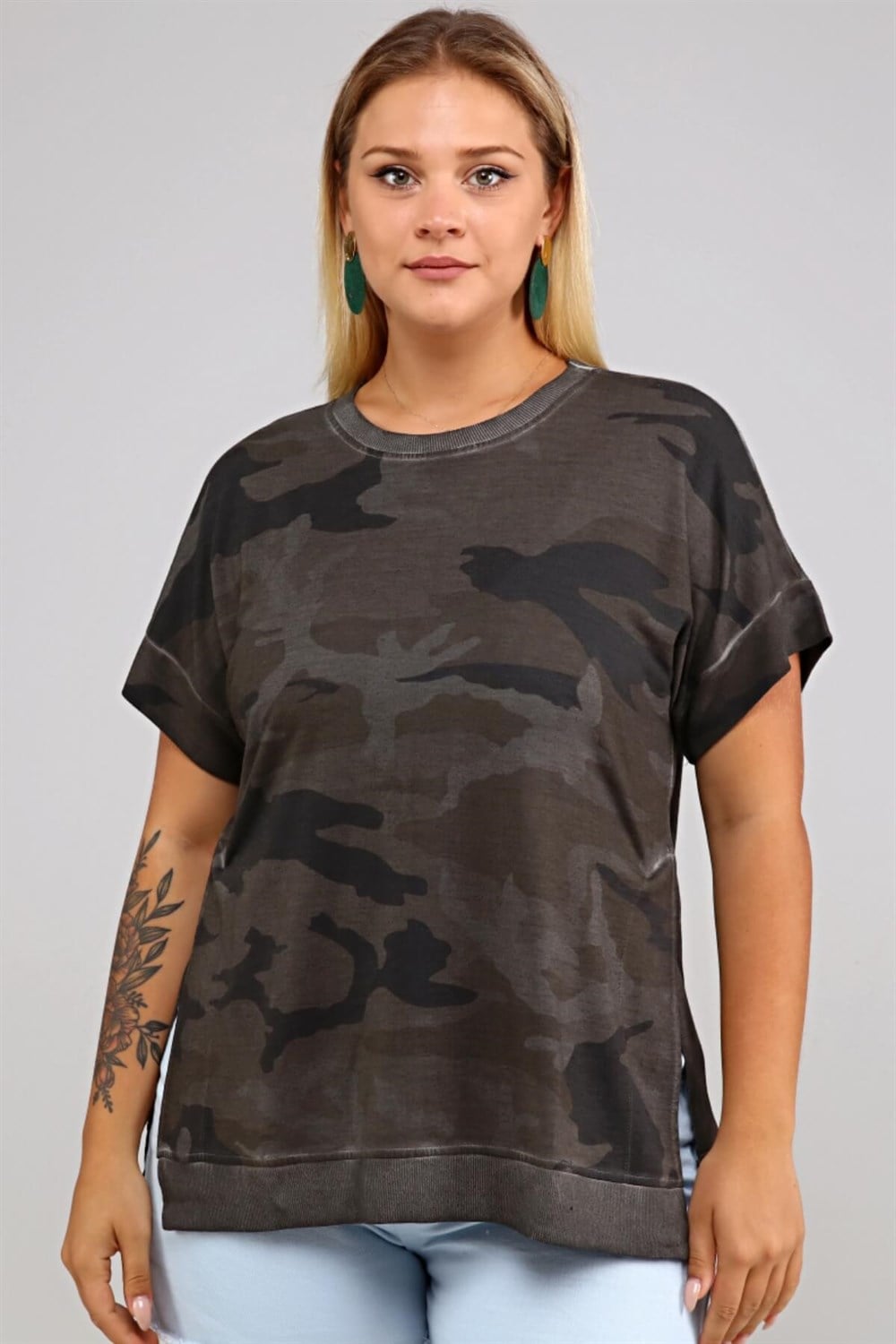 kamuflaj Baskılı Yanları Yırtmaçlı Yağ Yıkama Tshirt-Atrasit