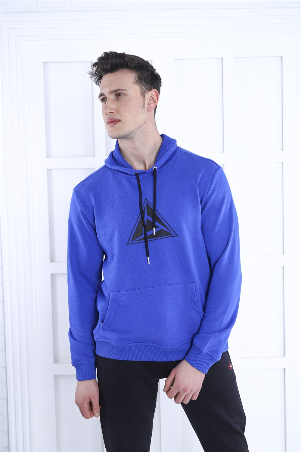 Kapüşonlu Önü Üçgen Baskılı Erkek Sweat-SAKS MAVİSİ