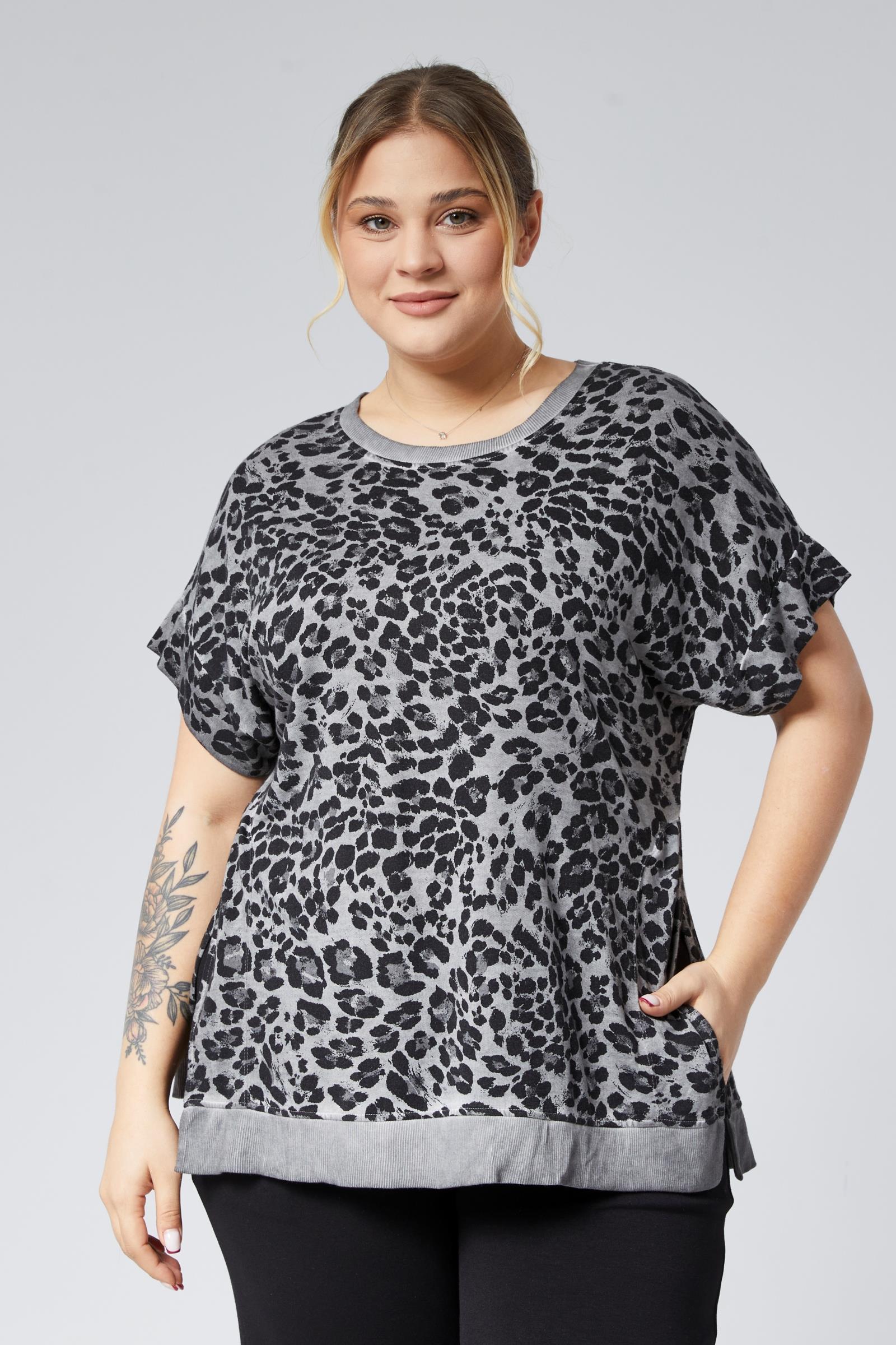 Leopar DesenYanları Yırtmaçlı Mevsimlik Kısa Kol Tshirt-GRİ