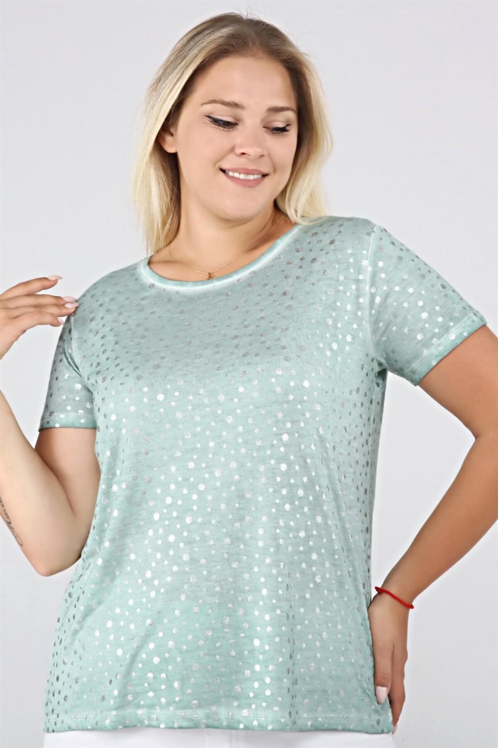 Parlak Nokta Baskılı Yağ Yıkamalı Basic Tshirt-YEŞİL