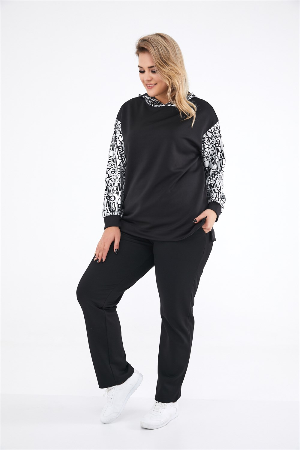 Siyah Boru Paça Eşofman Altı