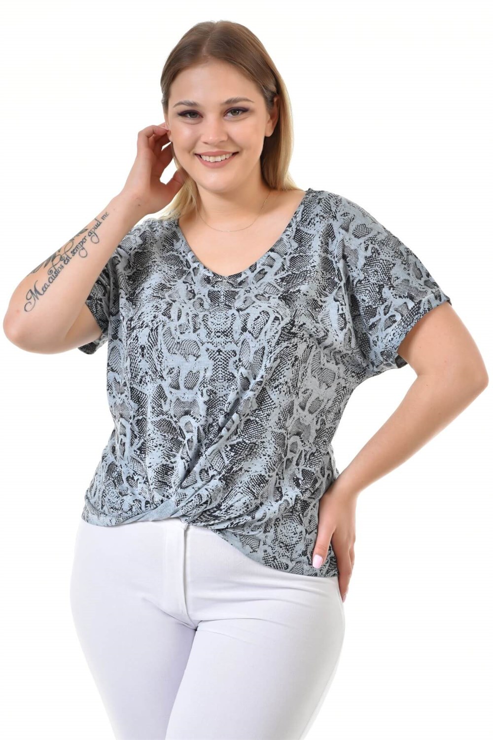 V Yaka Piton Desen Önü Düğümlü Yağ Yıkama Tshirt-AÇIK MAVİ