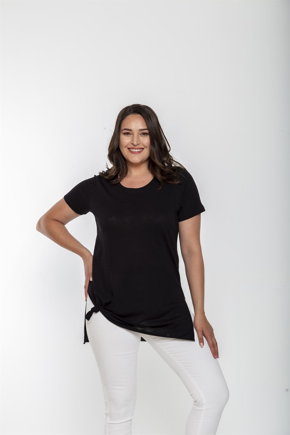 Yuvarlak Yaka Yırtmaçlı Basic Tshirt-SİYAH