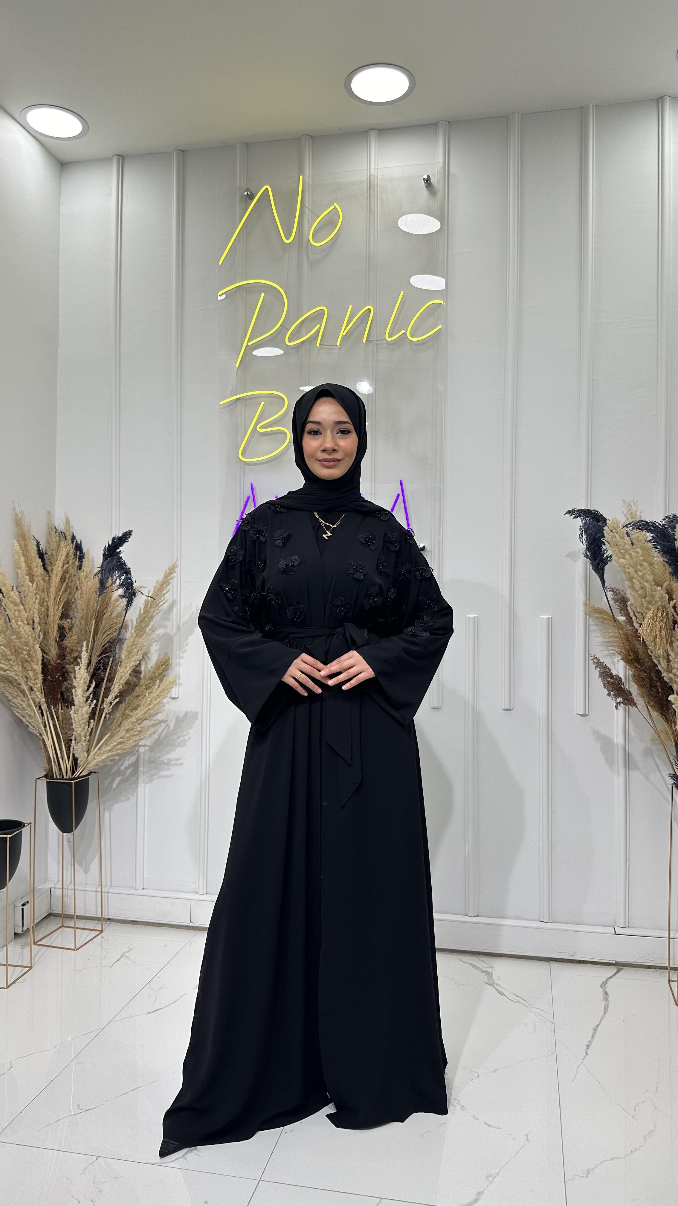 3 Boyutlu Çiçekli Abaya - Siyah