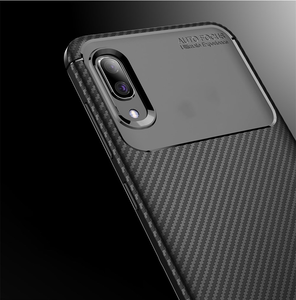 Samsung Galaxy A70 Titan Karbon Siyah Silikon Kılıf | Ücretsiz Kargo