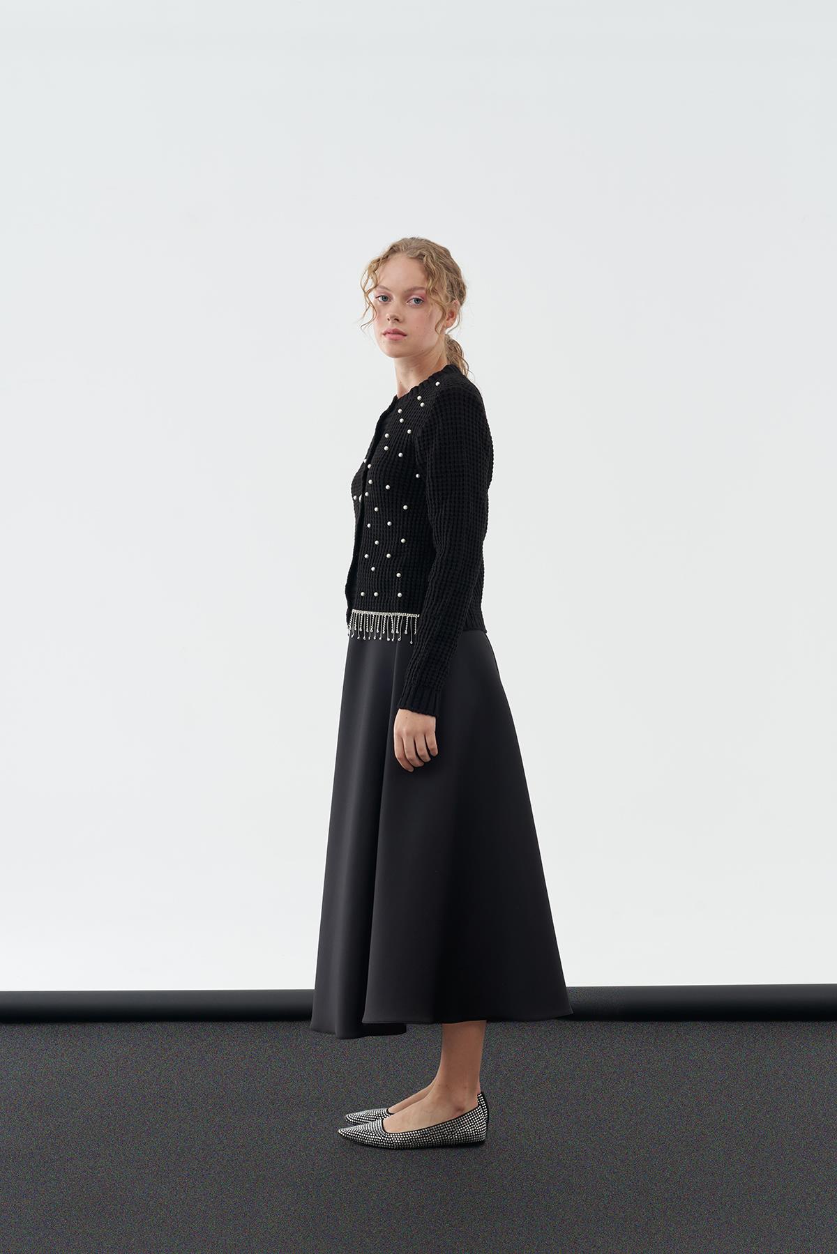 ALİCE SUNİ İNCİ DETAYLI TRİKO HIRKA- SİYAH