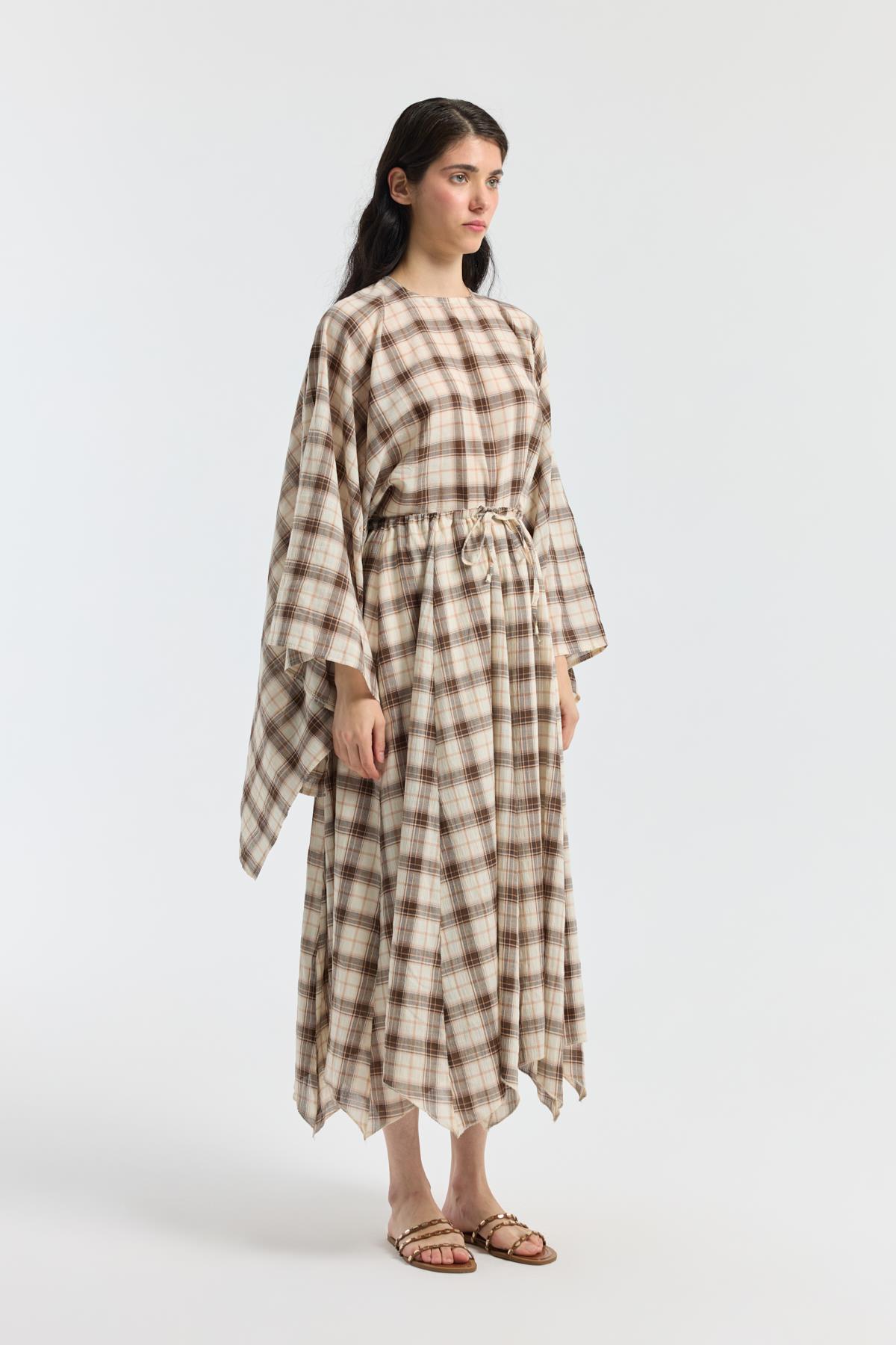 Amara Müslin Ekose Desenli Pelerin Takım - Kahverengi