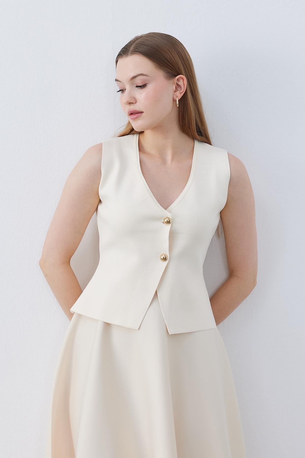 Anastasia Çelik Örme Gold Düğmeli Yelek - Krem