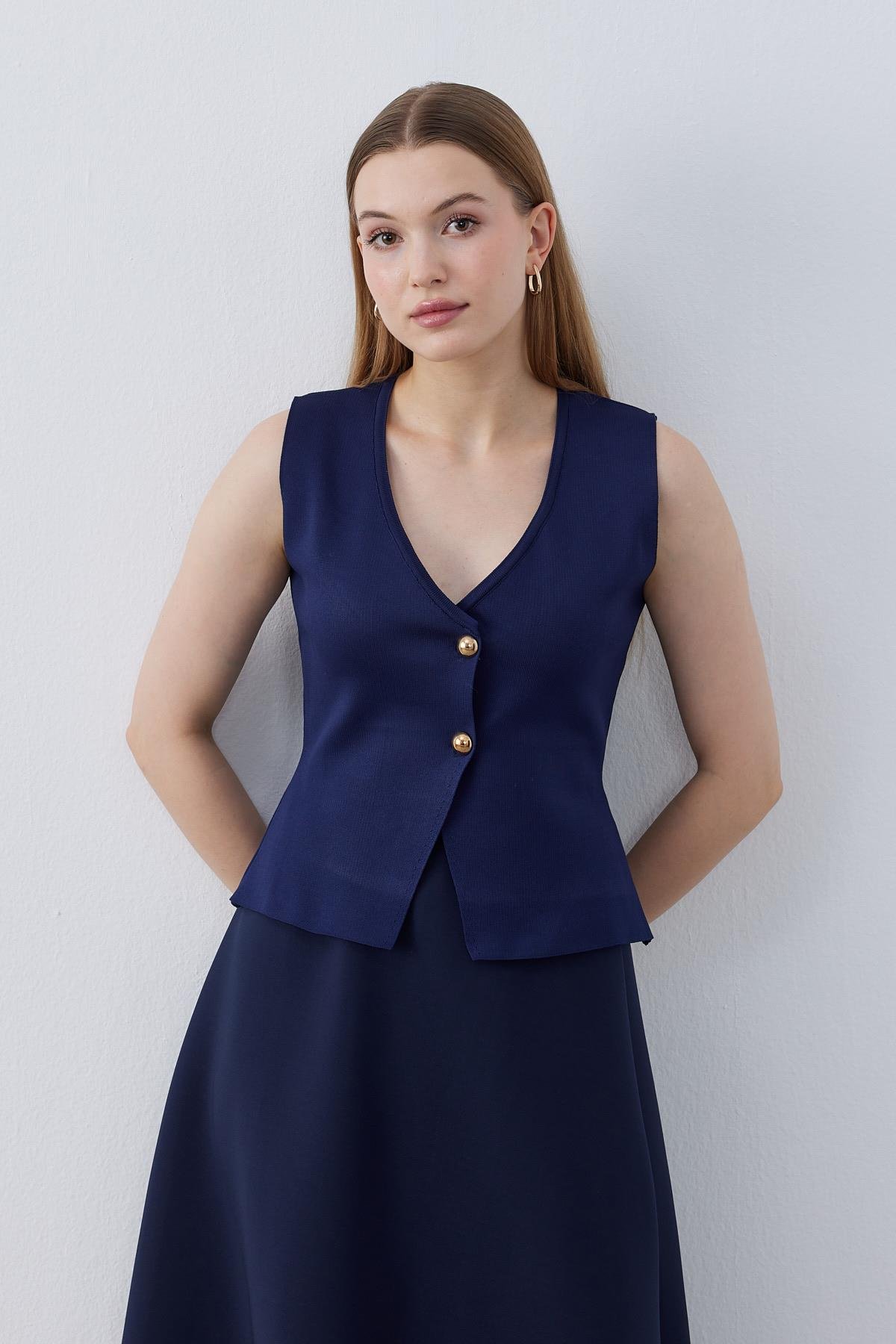 Anastasia Çelik Örme Gold Düğmeli Yelek - Lacivert