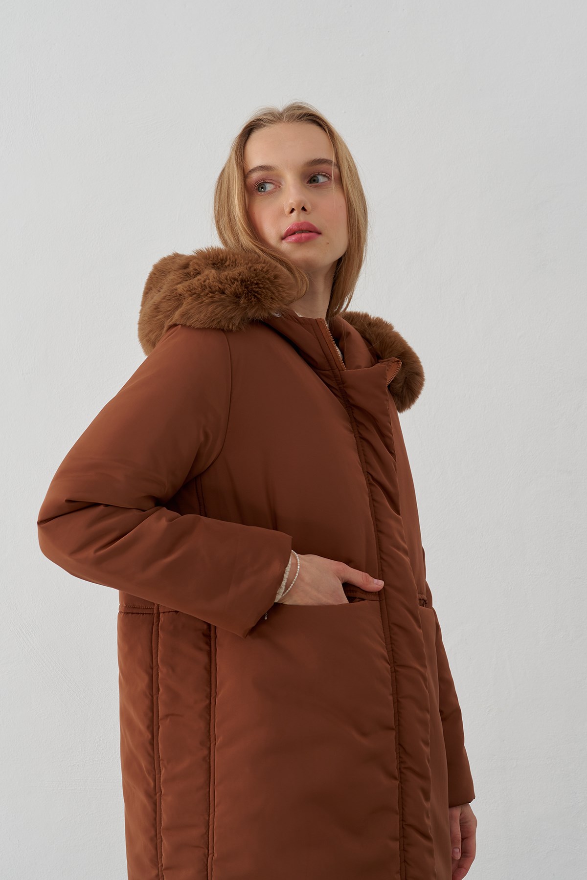 BOMB KÜRKLÜ ŞİŞME MONT - KAHVE