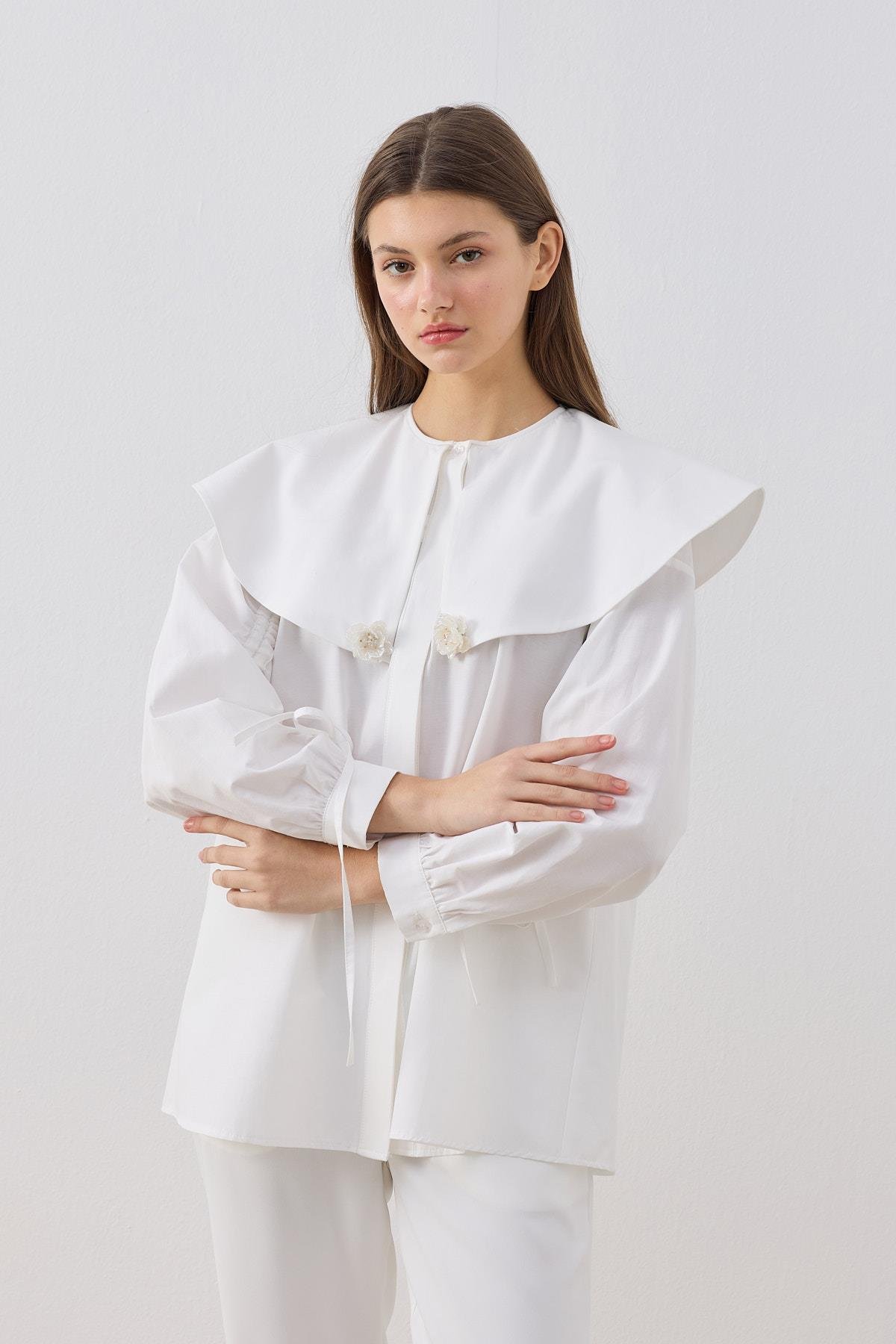 Dezzie Kol Büzgülü Tokalı Gömlek- Beyaz
