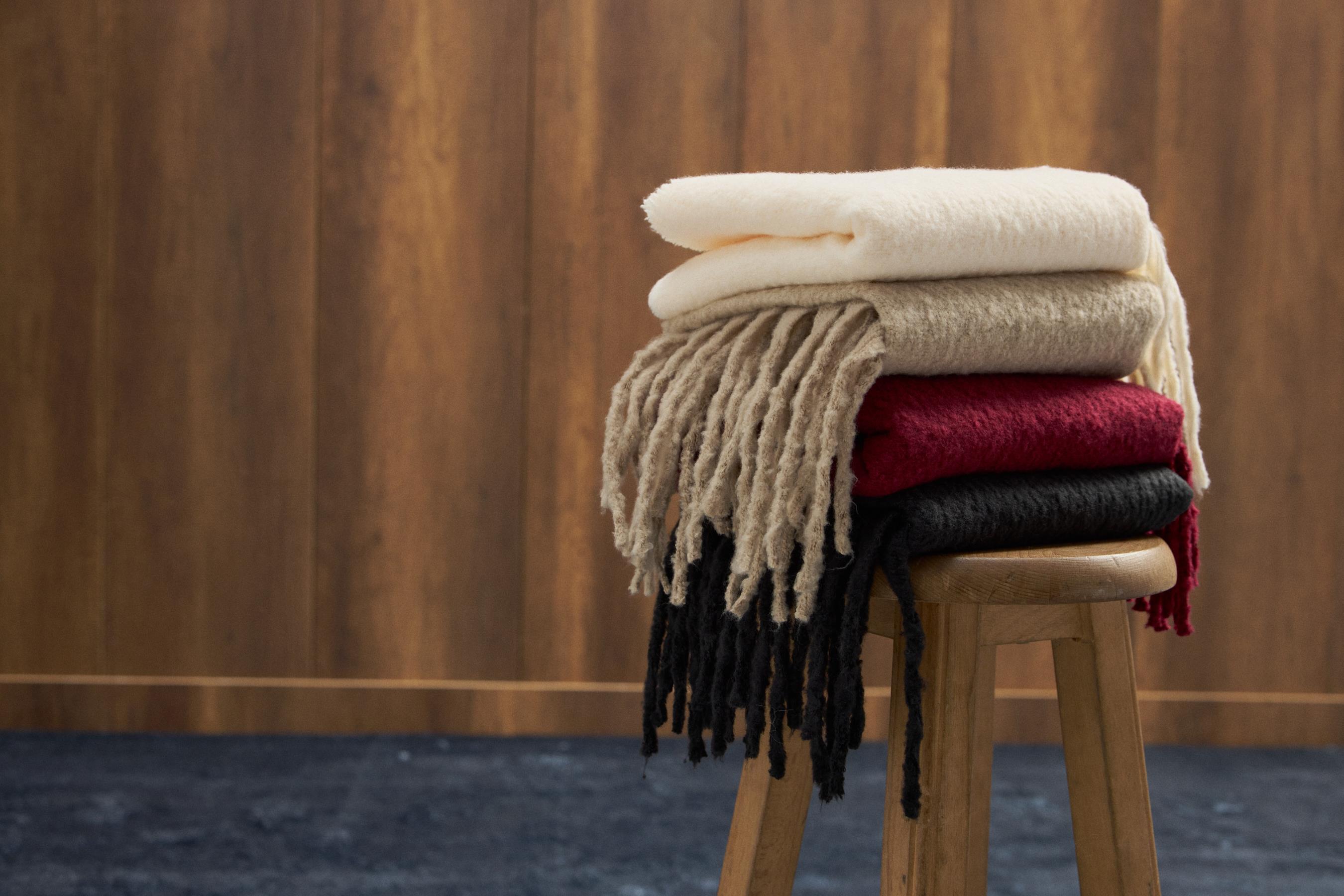 Farsha Püsküllü Yün Atkı - Ekru 