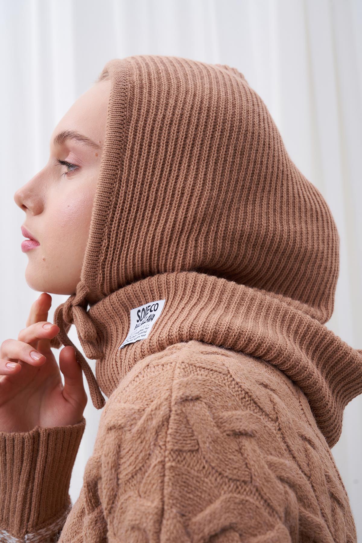 KAPÜŞONLU BERE - CAMEL