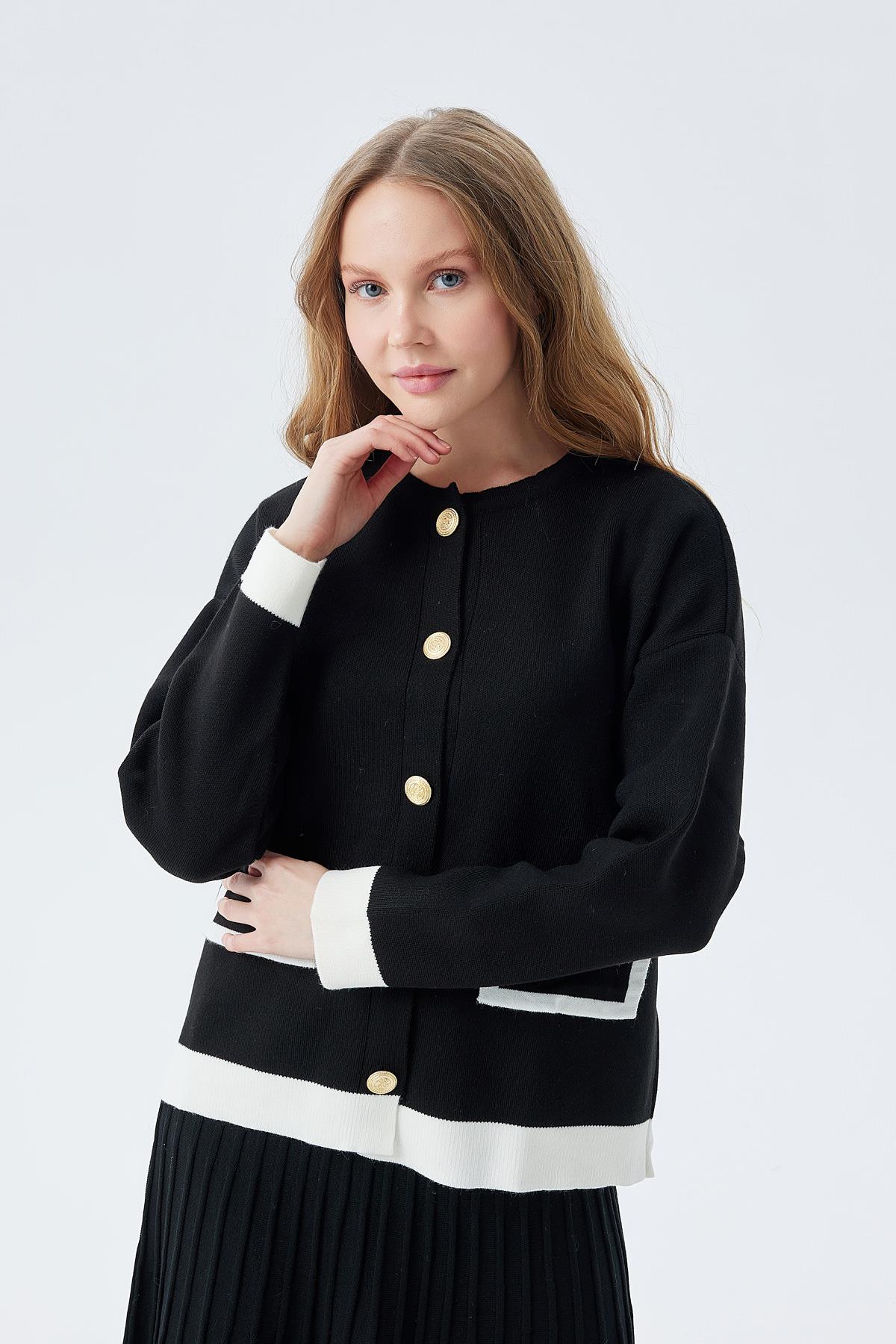 LOREN GOLD DÜĞME DETAYLI ÖRME HIRKA - SİYAH 