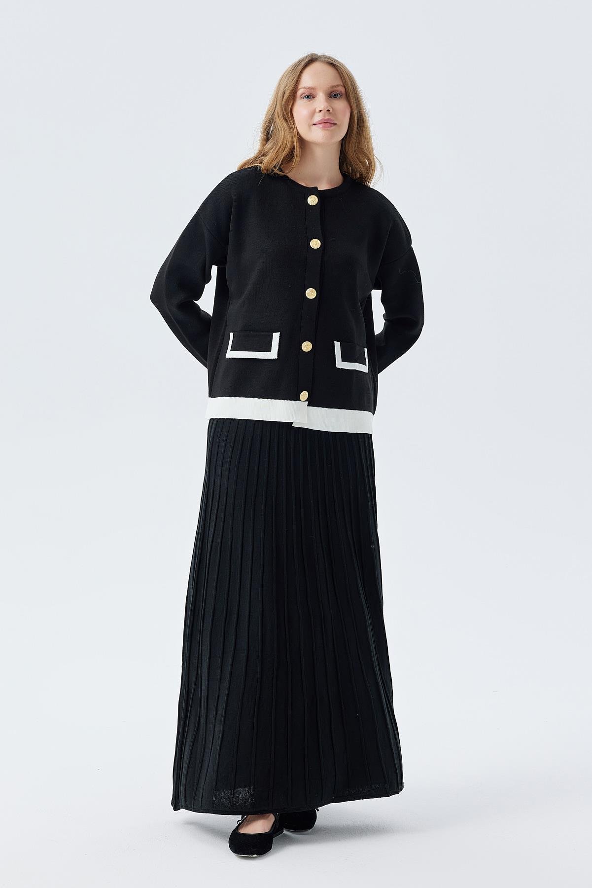 LOREN GOLD DÜĞME DETAYLI ÖRME HIRKA - SİYAH 