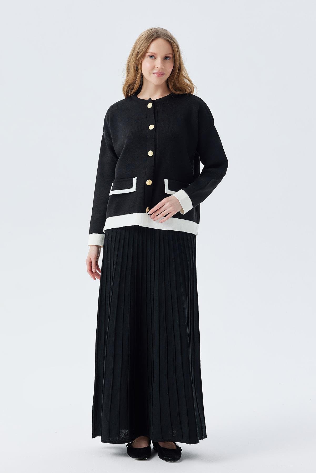 LOREN GOLD DÜĞME DETAYLI ÖRME HIRKA - SİYAH 