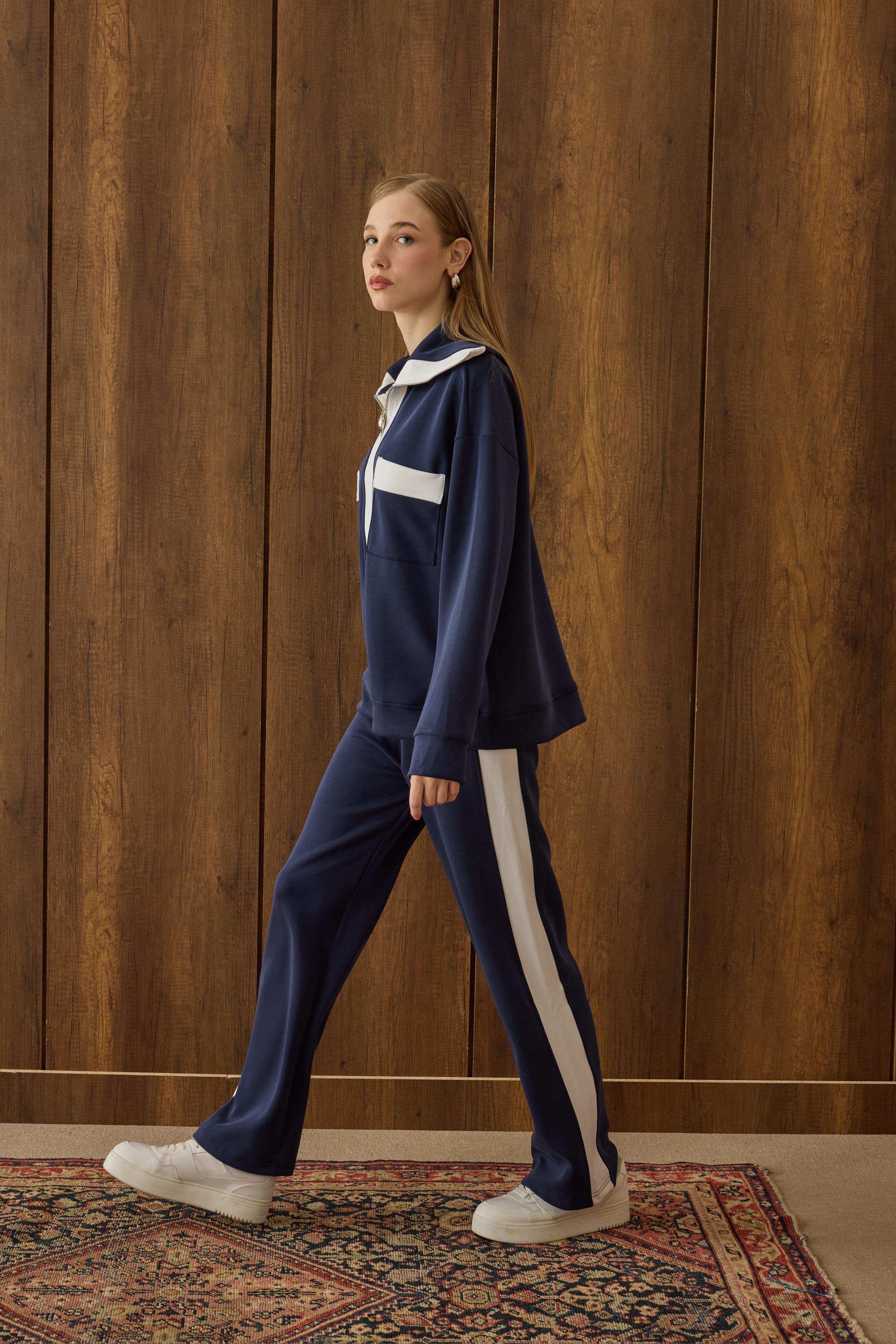 Mattea Yakalı Garnili Modal Takım - Lacivert