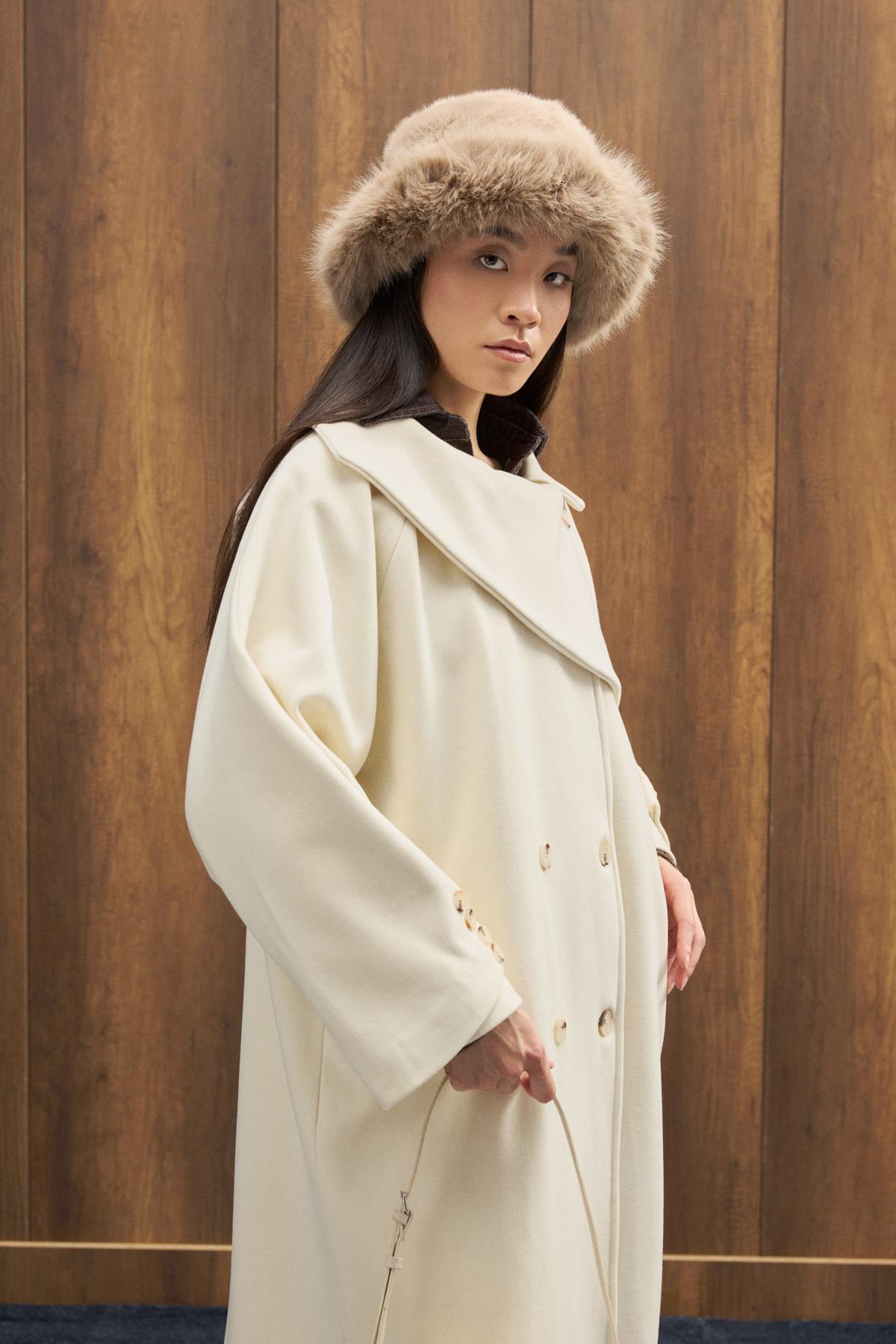 Paradoks Yaka Detaylı Oversize Kaban - Ekru 