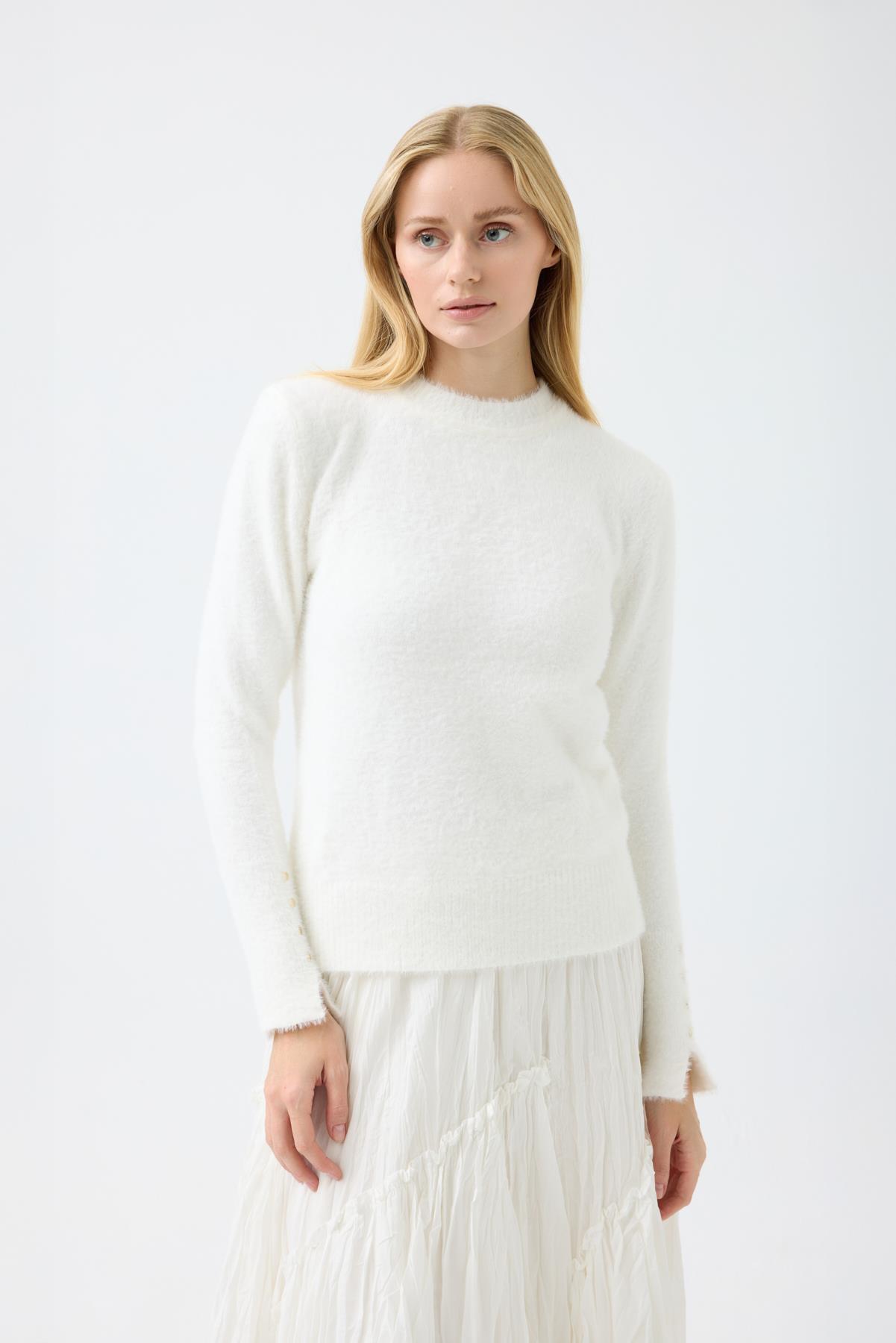 Sabrina Angora Zımbalı Kazak - Beyaz