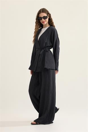 Ada Bağlamalı Pilili Takım- Siyah