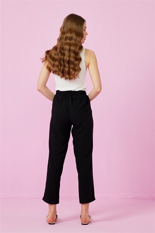 ADRİANA KREP HAVUÇ PANTOLON - SİYAH