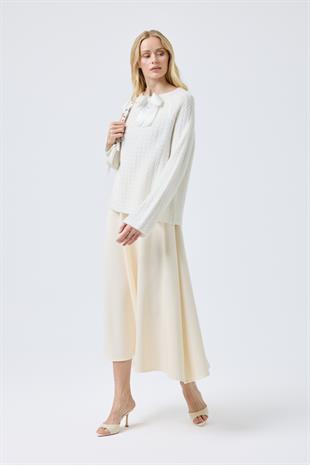 Angelina Fiyonklu Kazak - Beyaz