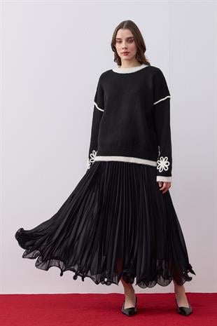 Ashley Çiçek Motifli Kazak - Siyah