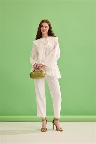 Bella Allerli Büzgülü Geniş Yaka Gömlek - Beyaz