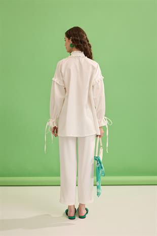 Carol Nervürlü Fırfırlı Gömlek - Beyaz