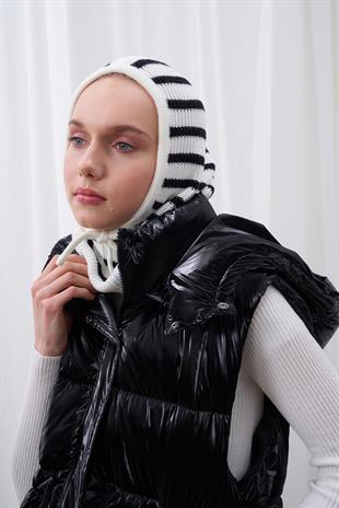 ÇİZGİLİ KAPÜŞONLU BERE - BEYAZ