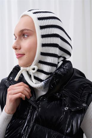 ÇİZGİLİ KAPÜŞONLU BERE - BEYAZ