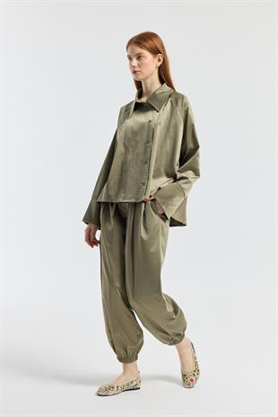 Devin Kruvaze Kapamalı Saten Takım - Çağla