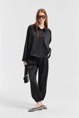 Devin Kruvaze Kapamalı Saten Takım - Siyah