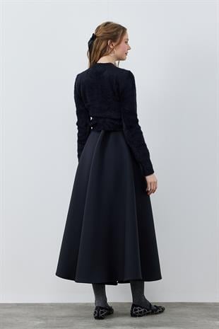 DİSNEY ÇİÇEK TAŞ İŞLEMELİ PELUŞ KAZAK - SİYAH 