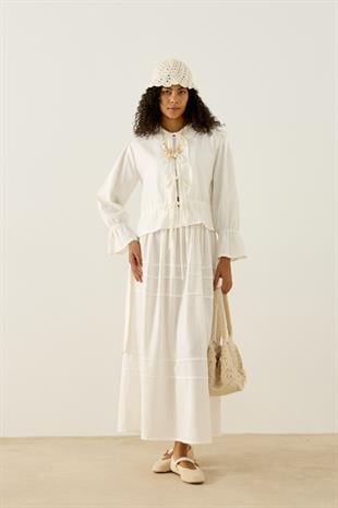 Emilia Bağcıklı Allerli Keten Takım - Beyaz