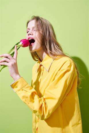 GAZADO NAKIŞ DETAYLI GÖMLEK - SARI