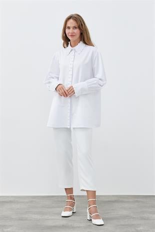 JULİA İNCİ DETAYLI GÖMLEK - BEYAZ