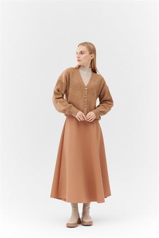 KATİE TAŞ DÜĞME DETAYLI ÖRME HIRKA - CAMEL